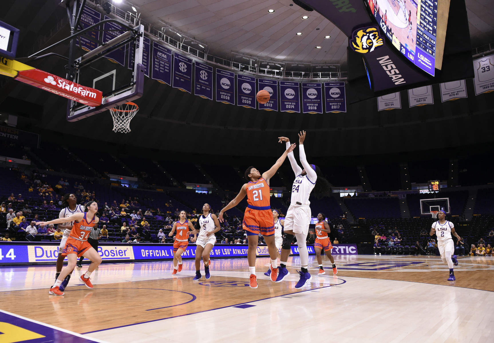 lsuwomensbasketball.110718_HS_429
